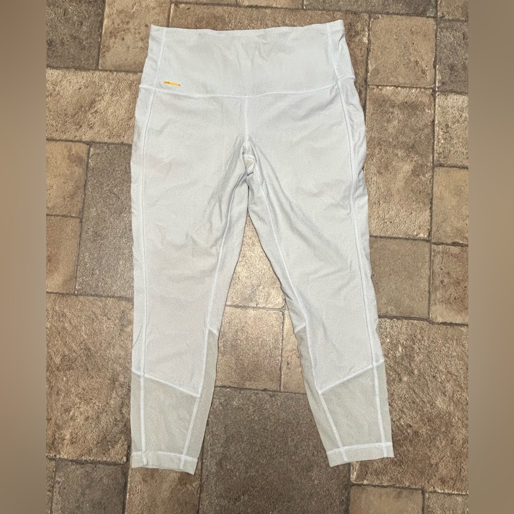 LOLE Light Gray High-Waisted  Ankle Leggings Size L